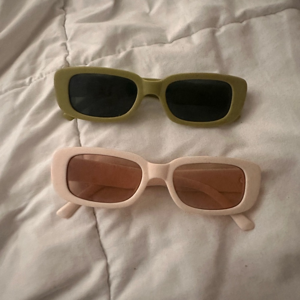 Duo Amazon Glasses